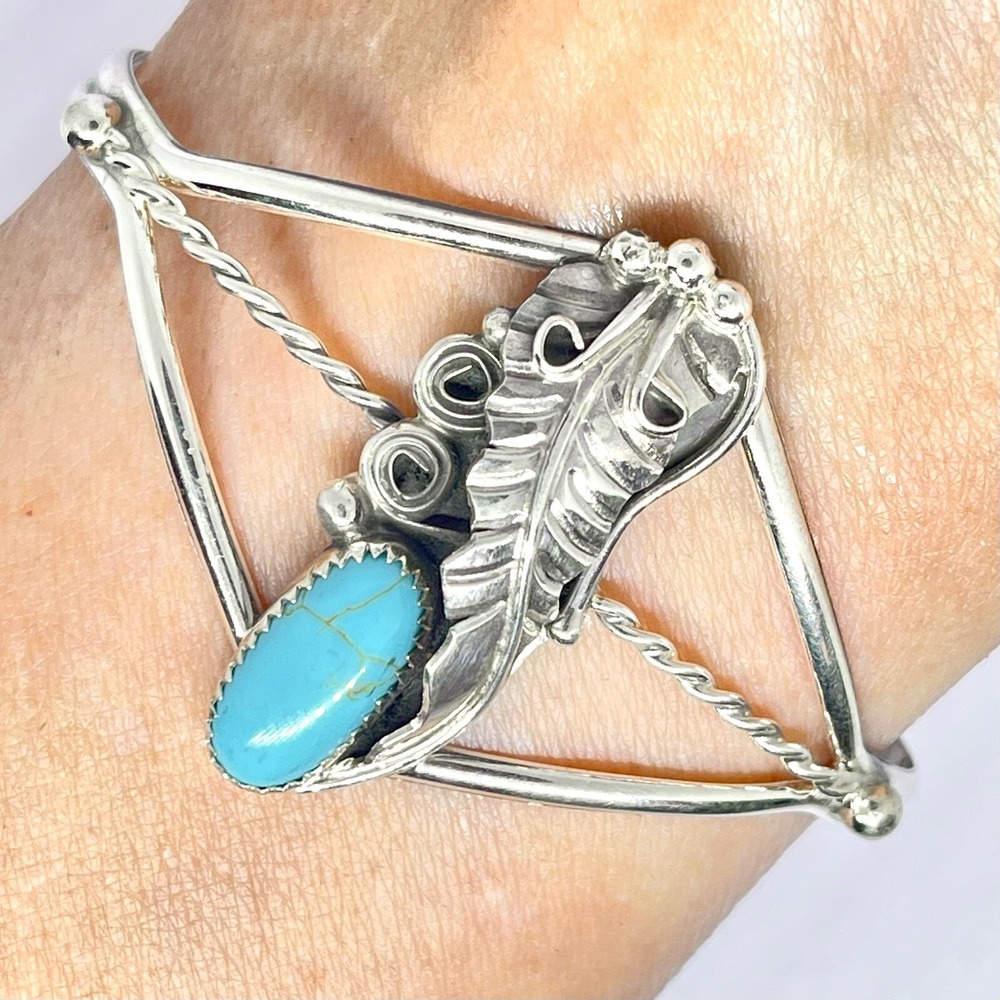 Navajo Turquoise Cuff Bracelet Leaf Feather Signed‎ 6.5in Sterling Signed RM